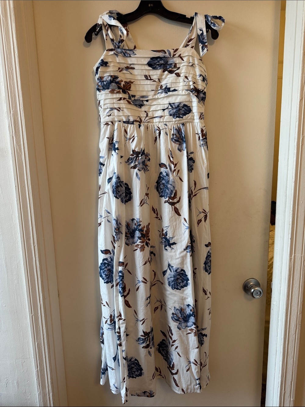 Abercrombie Emerson Tie-Strap Maxi Dress - Picture 4 of 6